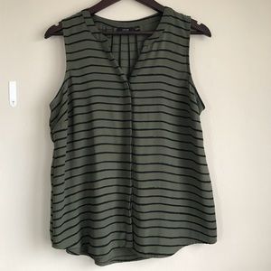 Apt 9 button down sleeveless blouse - L